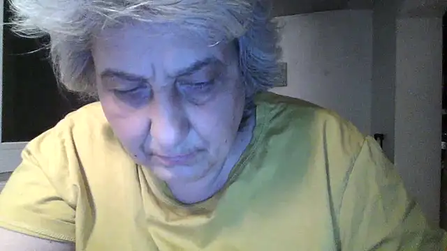 ExquisiteMature's Live XXX Chat