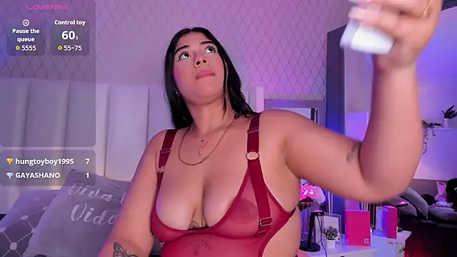 Živý XXX chat ValkaRouse