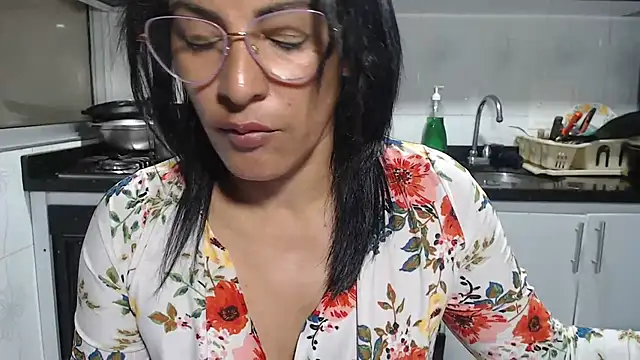 Chat XXX en directo de kateleyagrey