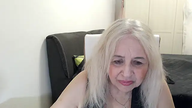 SusiLifeXXX: απευθείας συνομιλία ΧΧΧ