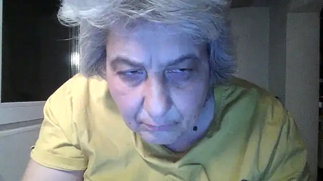 ExquisiteMature live XXX chat