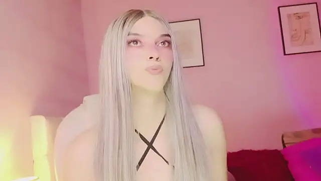 EvaEvangeline Adlı Modelin Canlı XXX Sohbeti