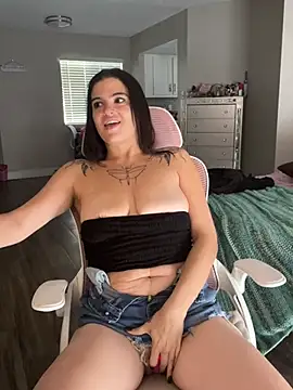 SafeinouterSpace Live XXX-Chat