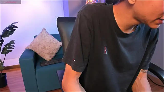 Czat XXX na żywo – Aaron_Scoot