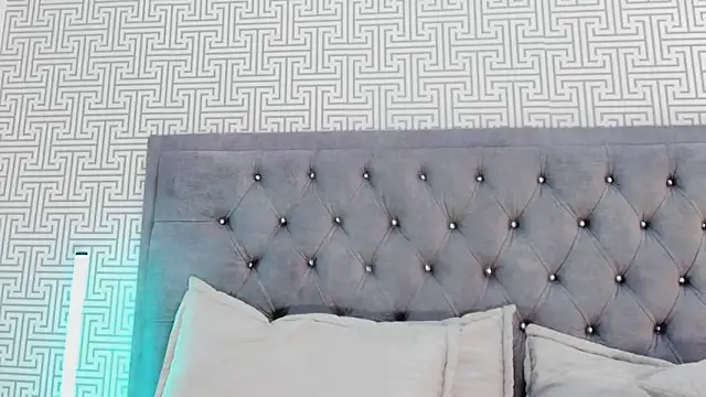 Evaa_Lunna_ Adlı Modelin Canlı XXX Sohbeti