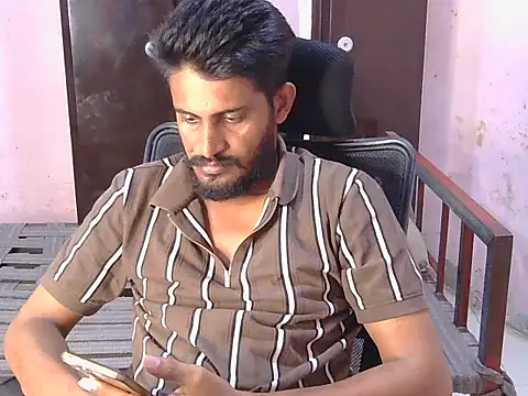 HotXKrish 即時 XXX 聊天