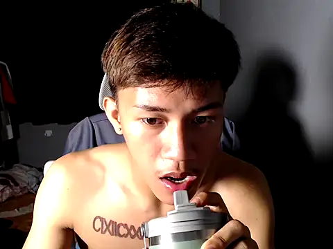 Czat XXX na żywo – naughtyboyloy_0