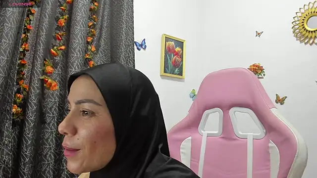 dalila_kemur Adlı Modelin Canlı XXX Sohbeti