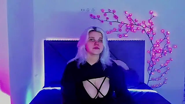 JoannLowe Live XXX Chat