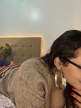 AuroraChest Live XXX Chat