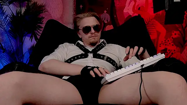 Vincent_Hardman's Live XXX Chat