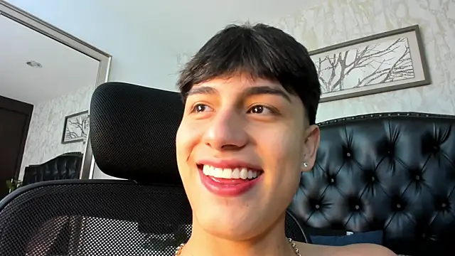 Chatroom XXX en direct de Lander_Cruz