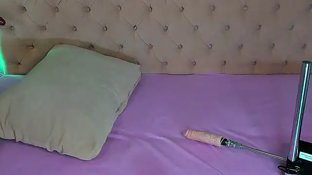 ZidNeeviil – webcam-show