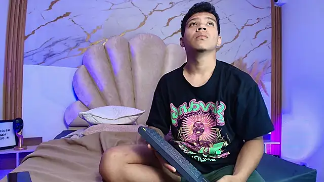 Miaa_Hero Live XXX Chat