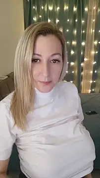 MilanaBoobs Chat XXX in diretta