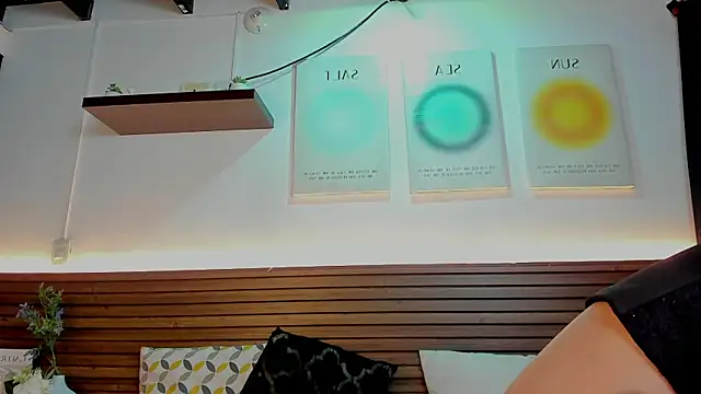 Pokazy przed kamerką – Sara_cutie_