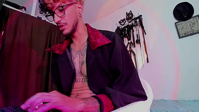 XXX chat uživo modela dex_55