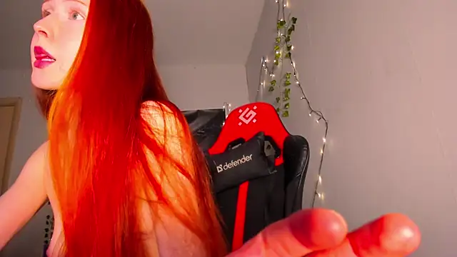 FruttiTatti Adlı Modelin Canlı XXX Sohbeti