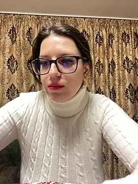 NadiraNoorのライブXXXチャット