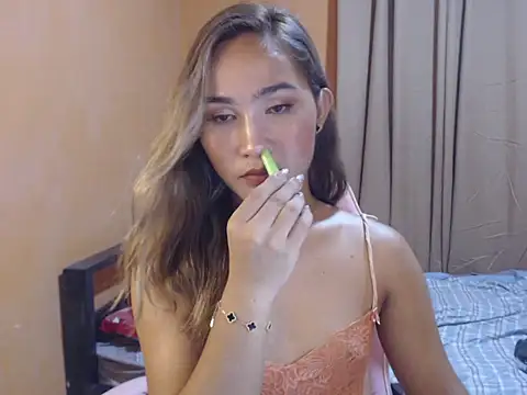 ur_Katrina69's Live XXX Chat