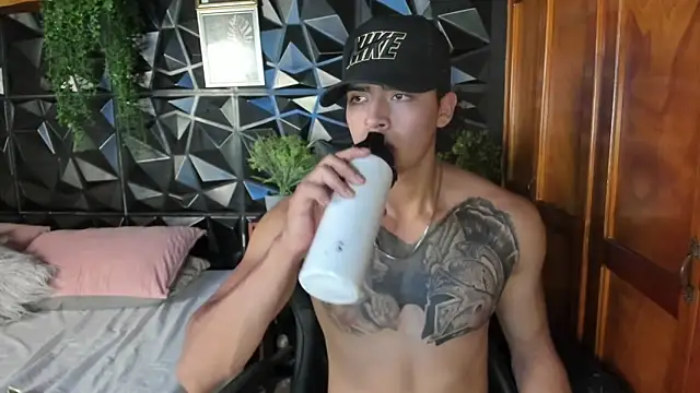 elliot_colton 在線直播表演