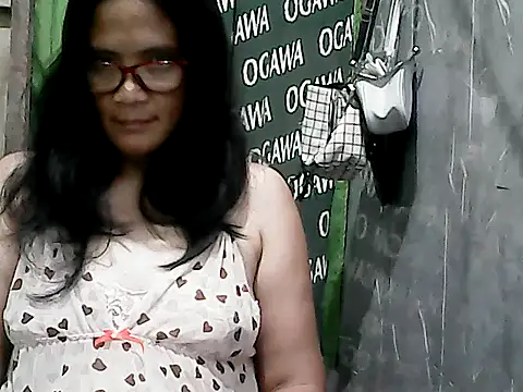 PinayZaira Pertunjukan Webcam