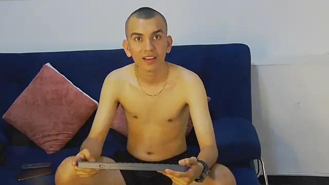 Вебкам-шоу Rowan_Cley