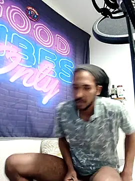 Mikaaa97 webkamerás műsora