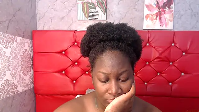 blackhotbody Adlı Modelin Canlı XXX Sohbeti