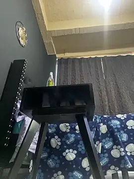 Chat +18 de amareto_queen ao vivo