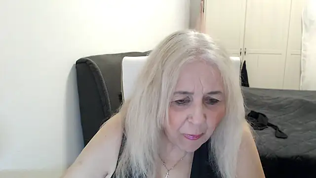 دردشة SusiLifeXXX الجنسية المباشرة