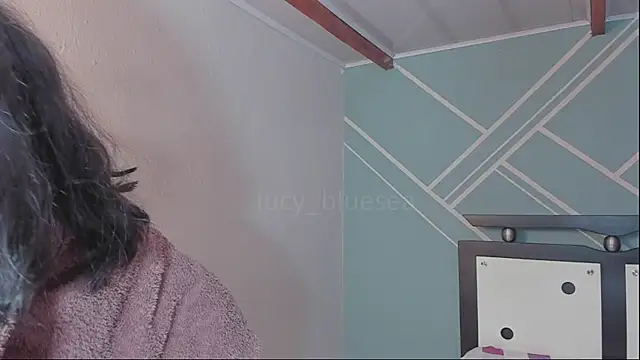 Chat XXX ao vivo de Lucy-Bluesea