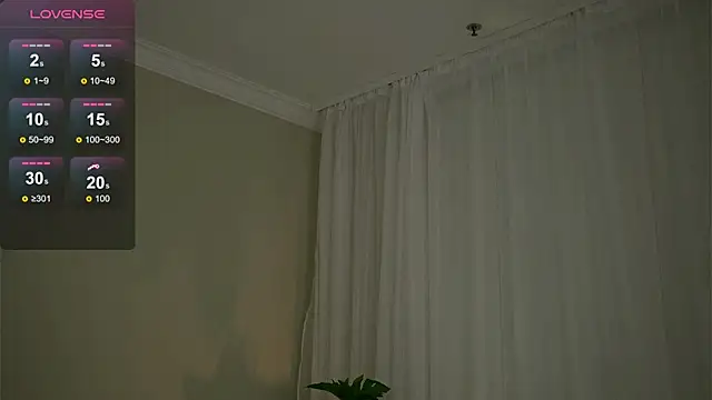 Chat +18 de ClassyKatyy ao vivo