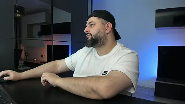 DravenPeak Adlı Modelin Canlı XXX Sohbeti