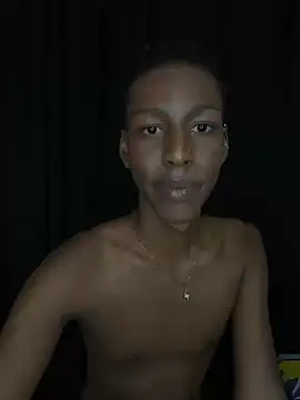 Вебкам-шоу maiki18_