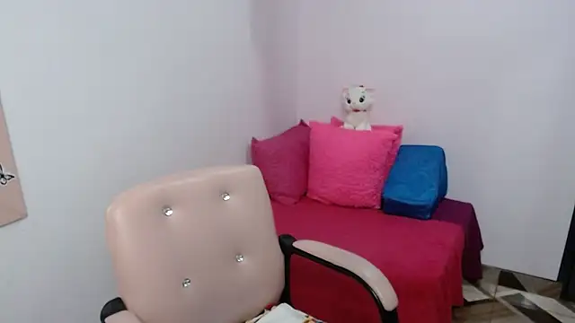 camilavargas_ – Live XXX-chat