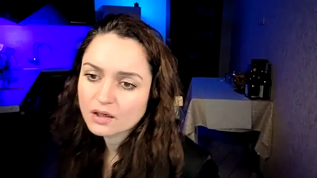 แชท XXX สดของ Cerann1