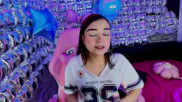 Chat +18 de lala_cherry ao vivo