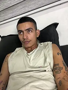 Chat XXX en directo de sorry-mom69