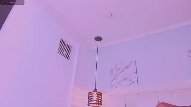 Show modela Santiago_Ortiz_ na web-kameri