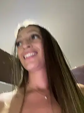 BelleLouiseVp Adlı Modelin Canlı XXX Sohbeti