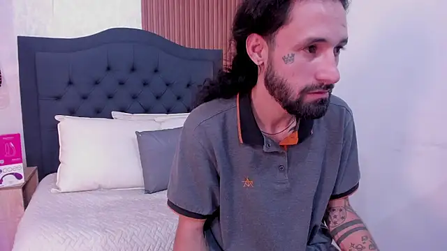 Chatroom XXX en direct de Hisoka_011