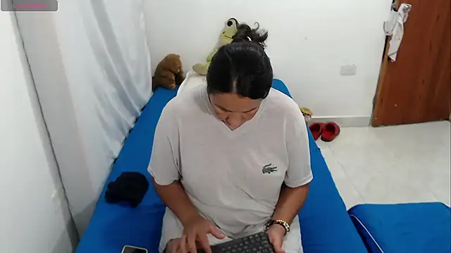 Czat XXX na żywo – LAURA_Foxht