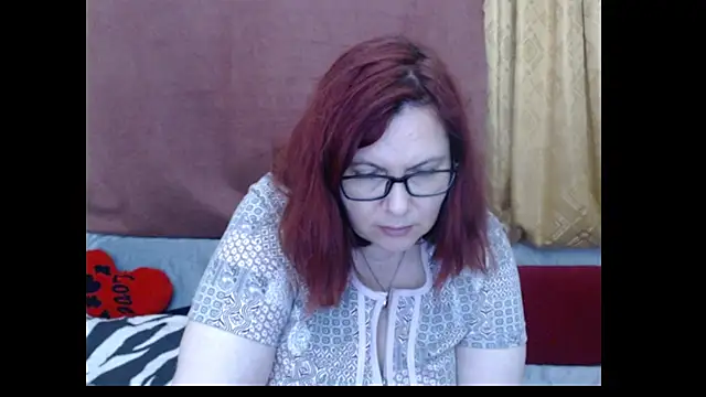 PlayfullMature Adlı Modelin Canlı XXX Sohbeti