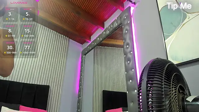 Paulinna_Curvy Live XXX-Chat