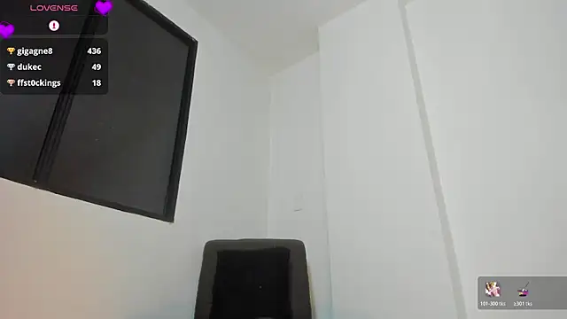 violetmontan's Live XXX Chat