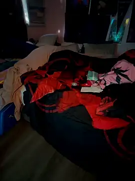 Milfshortcakes' Live XXX Chat