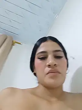 دردشة LunnaGlow الجنسية المباشرة