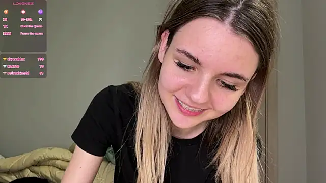 Peachy_keens webkamerás műsora