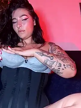 Pauilina Chat XXX live